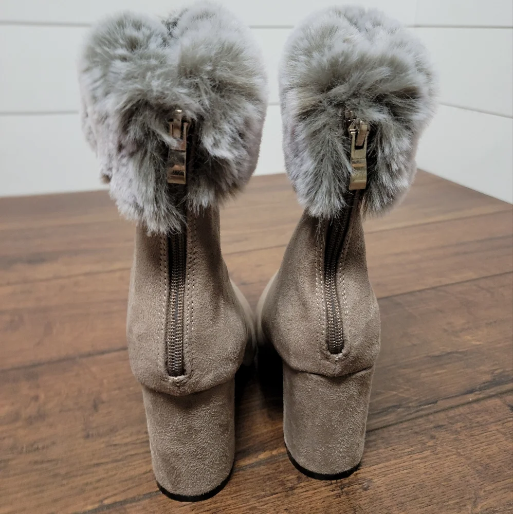 Olivia Miller Boots - Picture 4 of 8